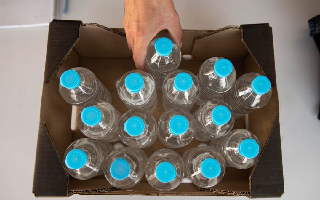 stop a carichi di casse d'acqua con depuratore